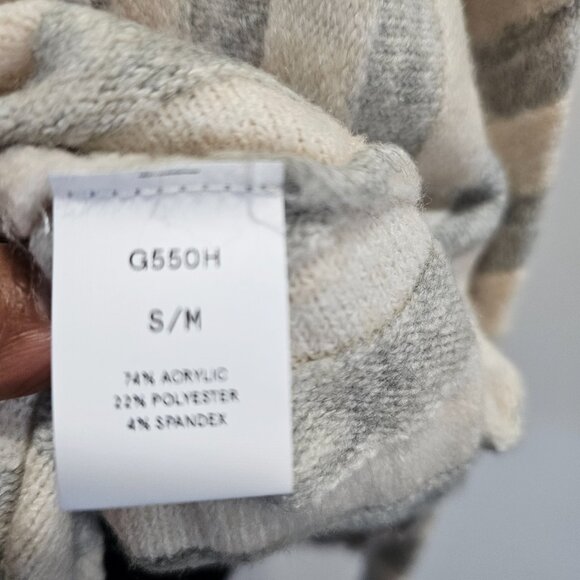 Kerisma sweater in size small with ribbed sleeves bat like wings - Picture 9 of 11